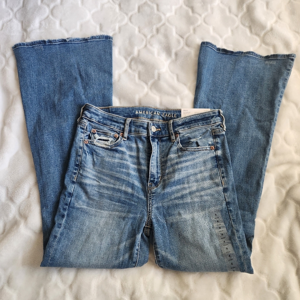 American Eagle Super Hi-Tisr Flare Size 4 Short